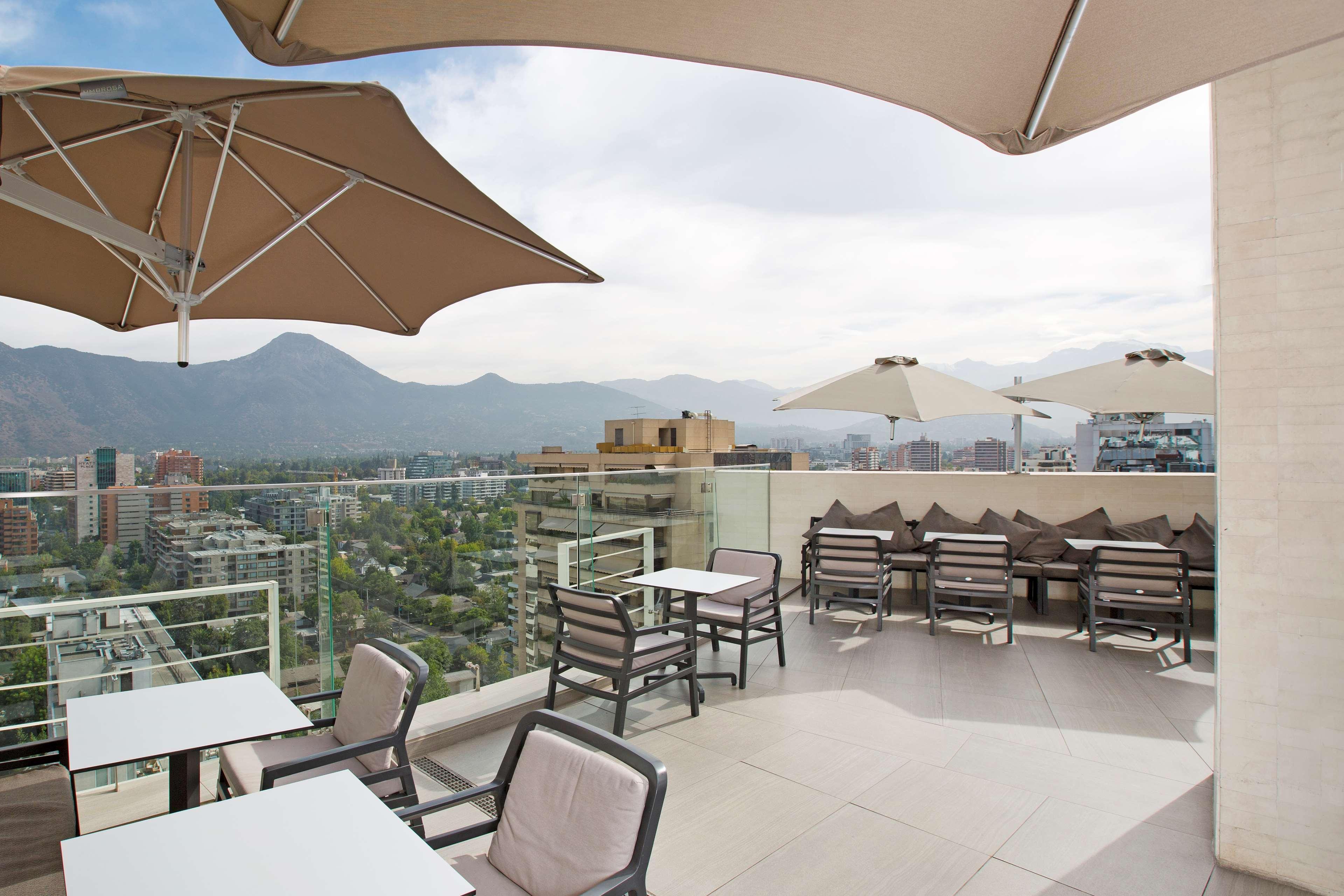 Отель Doubletree By Hilton Santiago Kennedy, Chile Экстерьер фото