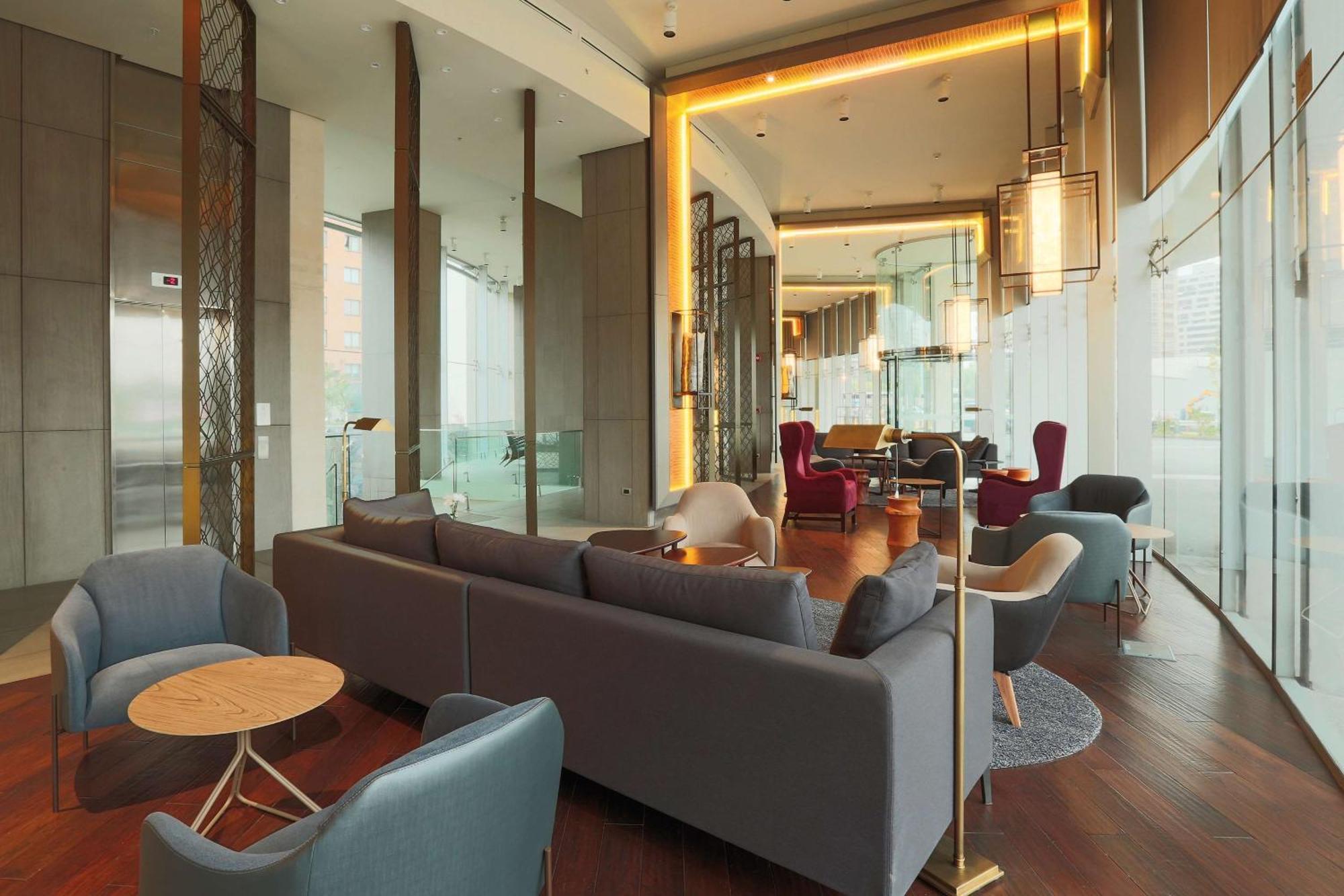 Отель Doubletree By Hilton Santiago Kennedy, Chile Экстерьер фото